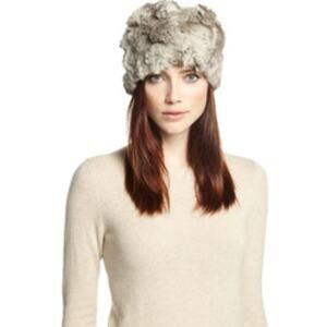 Adrienne Landau Gray White Winter Fur Pom-Pom Hat Natural Knit Rabbit